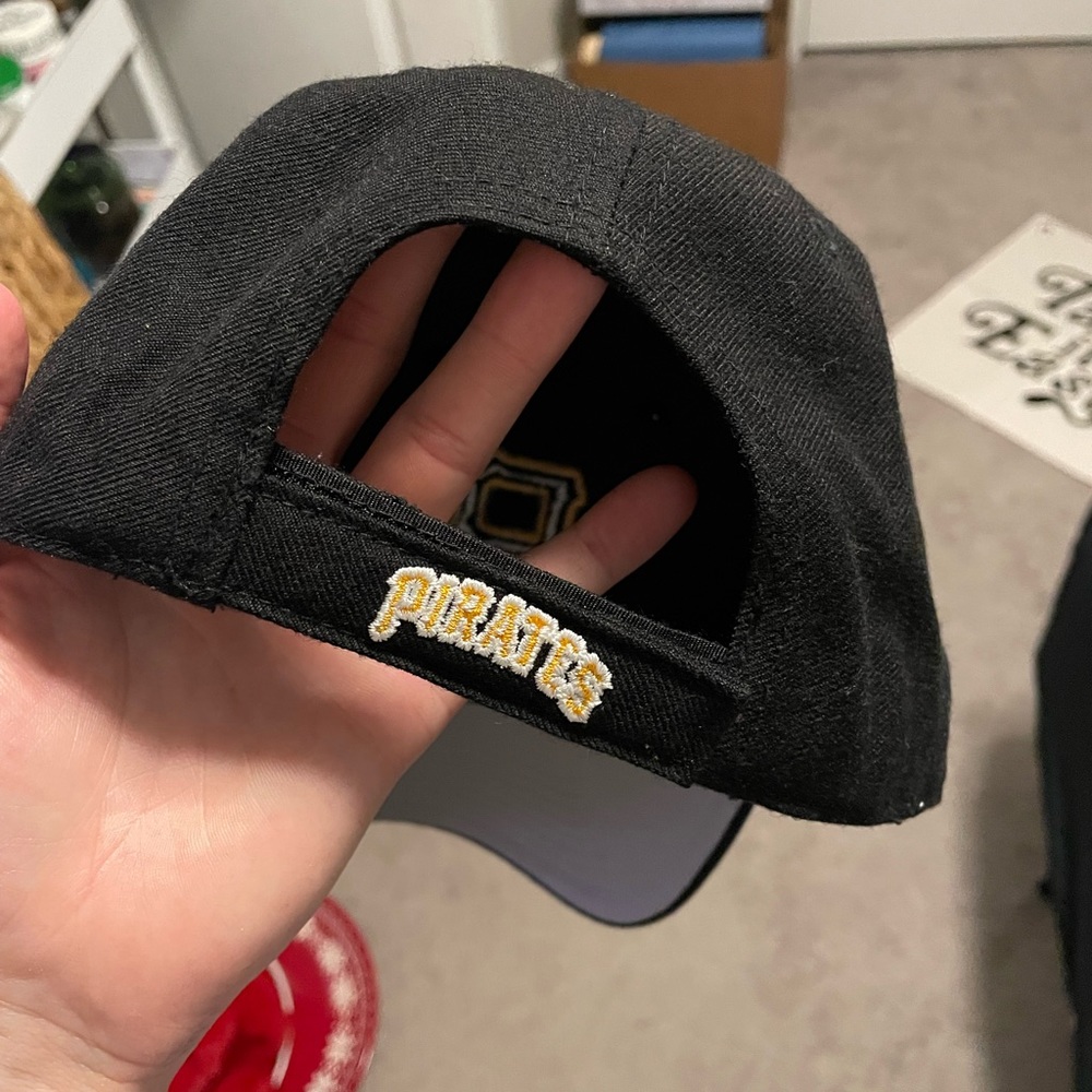 Baseball hat - Picture 3 of 3